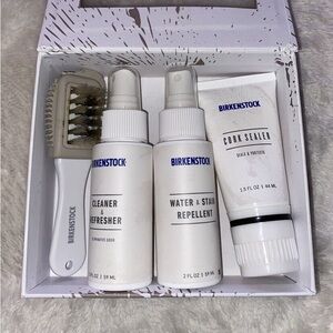 Birkenstock cleaning kit
Used once still like new